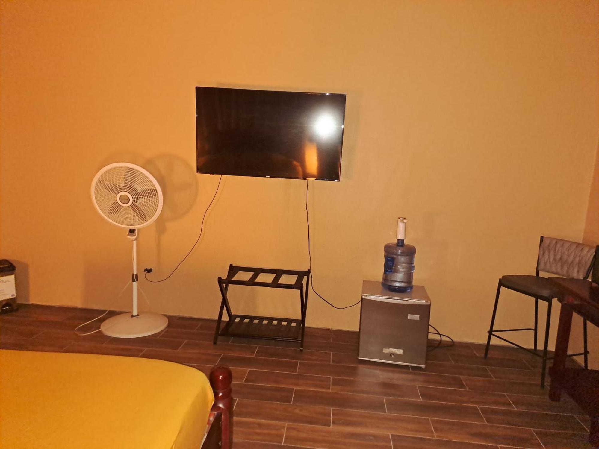 Banyan Rose Room 3 Orange Walk Town Luaran gambar